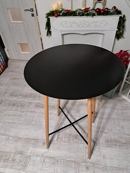 Barový stôl + 2 stoličky - 8