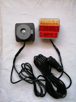 Predám zadné prenosné svetlá magnetické dynamické bezkáblov - 8