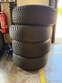Zimné Pneu 185/60 r15 - 8