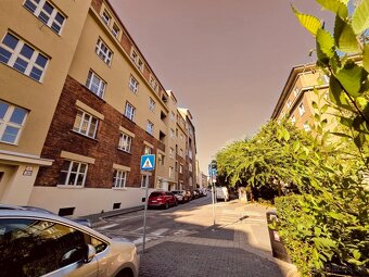 3 izbový POVRAZNÍCKA - 80 m2 , TEHLA , LOGGIA - 8