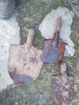 Staré vojenské lopatky - 8