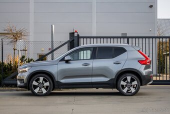 Volvo XC40 D4 Momentum AWD A/T - 8