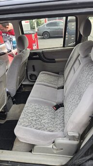 Opel zafira 1.6 benzin - 7miestne - 8