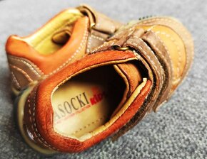 Chlapčenské kožené topánky značky Lasocki - 8