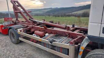 Iveco ml 80 E hákový nosič kontejneru - 8