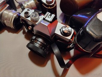 3 fotoaparáty Praktica a 3 objektívy Flektogon Tessar a.. - 8
