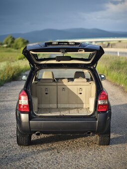 Hyundai Tucson 2.0 CRDi 4x4 - 8