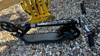predám kolobežku Globber One NL205 Deluxe - 8