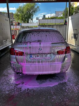 Predám BMW 520d F11 - 8