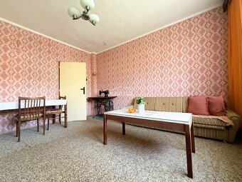 Exkluzívne na predaj 4-izbový rodinný dom, pozemok 683 m2, K - 8