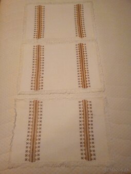Ručne vyšívané obrusy 2 - 8