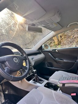 VOLKSWAGEN PASSAT B6 COMBI 2.0 - 8