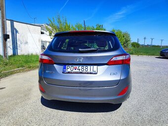 Hyundai i30 CW Kombi 1.6i GDI 16V DOHC Style možná výmena - 8