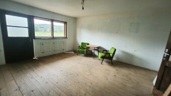 Menší rodinný dom - víkendový domček - 8