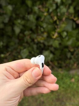 Apple AirPods Pro 2 - 8