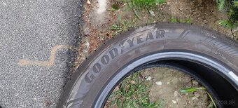 Letné Goodyear Efficientgrip 215/55 R17 94W - 8