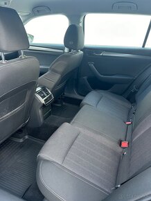 Škoda superb 2.0 TDI 147 DSG 4x4 STYLE - 8