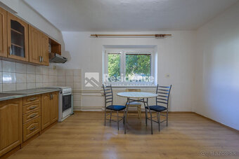 Výhodná ponuka – rodinný dom v obľúbenej lokalite Jamník - 8