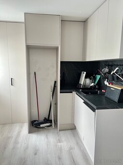 4 izbovy byt / firemný priestor - 8