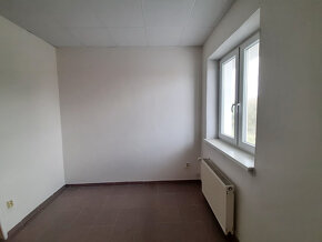 Prenajmeme admi. priestor v Bratislave IV na Agátovej ul. - 8