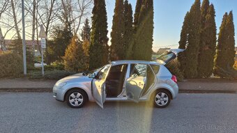 Kia Ceed benzín Automat - 8