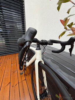 Specialized Roubaix SL8 Sport - 8