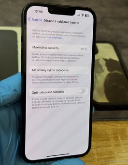 Apple iPhone 13 128GB Blue / 93% batéria - 8