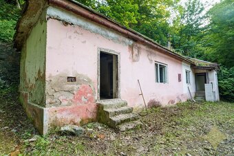 Rodinný dom vhodný na rekreáciu/prenájom v širšom centre Ban - 8