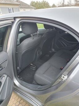 Mercedes-Benz A180 - 8