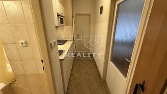 Zrekonštruovaný a zariadený 1-izbový byt v centre Martina - 8