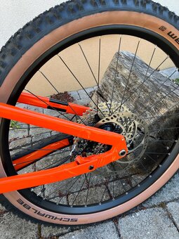 Cube Stereo Hybrid 120 Race 750 - 8