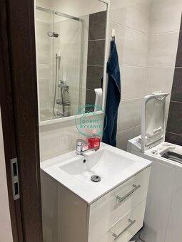 Krásny 2 izbový byt s balkónom v Nových Zámkoch. - 8