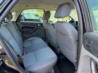 Ford Focus 1.6 74kW (Rezervované) - 8