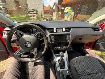 Škoda Octavia Combi 1.6 TDI 110k Ambition - 8