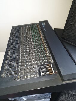 Roland M-24E Mixážny pult - 8