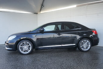 23- SUZUKI Kizashi, 2011, benzín, 2.4 CVT 4WD, 131 kW - 8