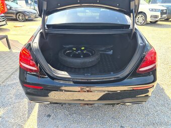 MERCEDES-BENZ E TRIEDA SEDAN 200 4MATIC A/T - 8