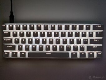 Glorious GMMK Compact 1. gen (Biela) - 8