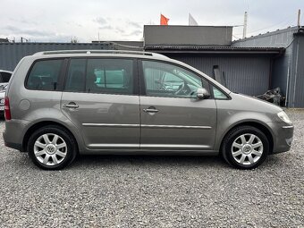 Volkswagen Touran 2,0 Ecofuel Trendline 7 miestne - 8