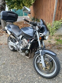 Honda cb 900 hornet - 8