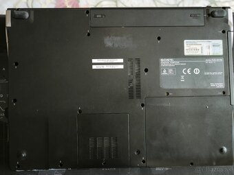 SONY VAIO VGN-AR71L - 8