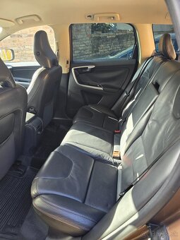 XC 60 2.4 D5 AWD(136kw) 4x4 - 8