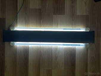 Darujem akvárium so skrinkou - 8