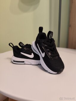 č.23,5 Nové detské botasky Nike air Max - 8