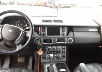 náhradné diely na: Land Rover Range Rover Vogue 3.0Td V6 4x4 - 8