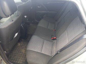 Toyota Avensis combi, 2.0 D4D, 93kW - 8
