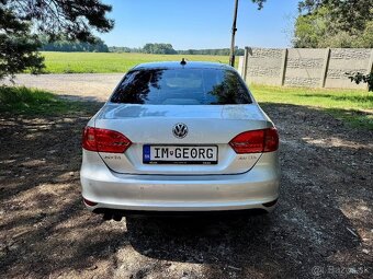 Volkswagen Jetta 2.0TDI 103KW - 8