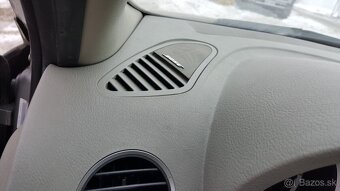 Alfa Romeo 159 2.4 JTDm 147kw rozpredám Bose, Navi, Koža - 8