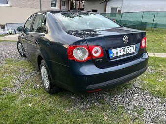 Volkswagen Jetta 1.6 Benzin 75Kw R.v 11/2008 - 8
