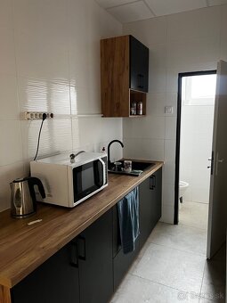 Priestor na prenájom - 8